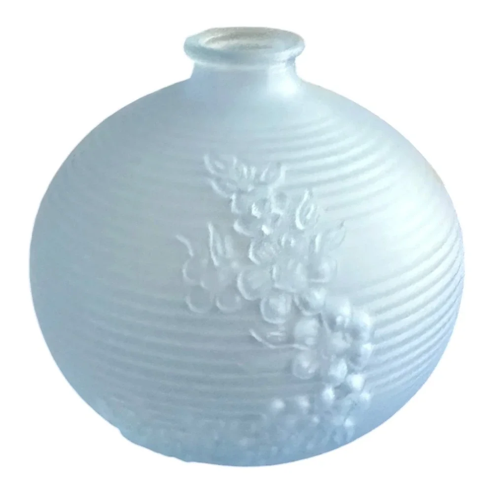 Avon Vintage Frosted Blue Glass Bud Vase Ribbed Floral Orb Shape 4 Inch